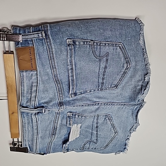 American Eagle super stretch size 2 high rise jean shorts - Picture 3 of 8